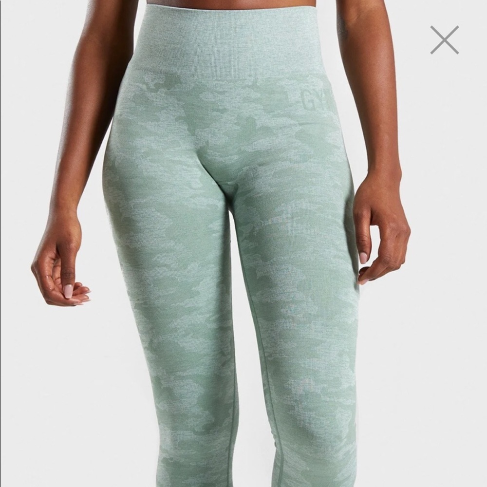 Gymshark Camo Seamless Leggings - Sage Green